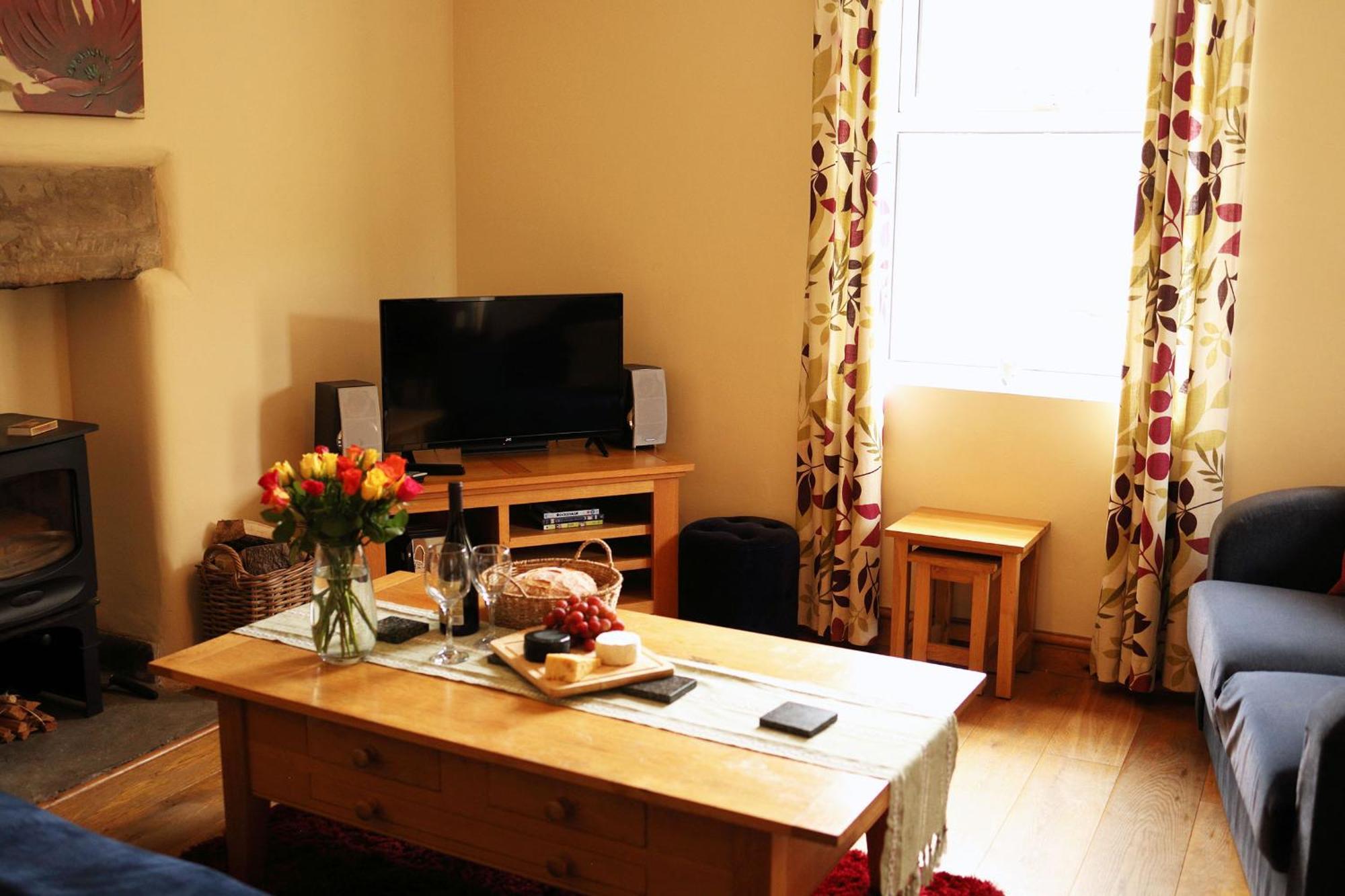 Holiday home Pet-friendly Logburner Horse Stable Views Hay-On-Wye