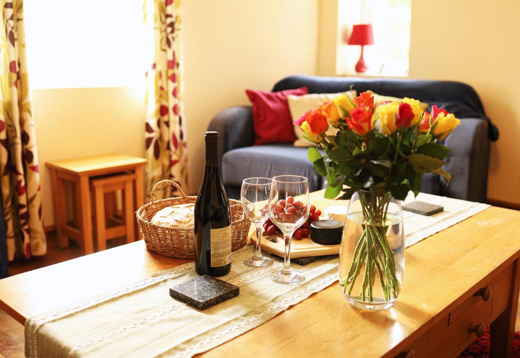 Holiday home Pet-friendly Logburner Horse Stable Views
