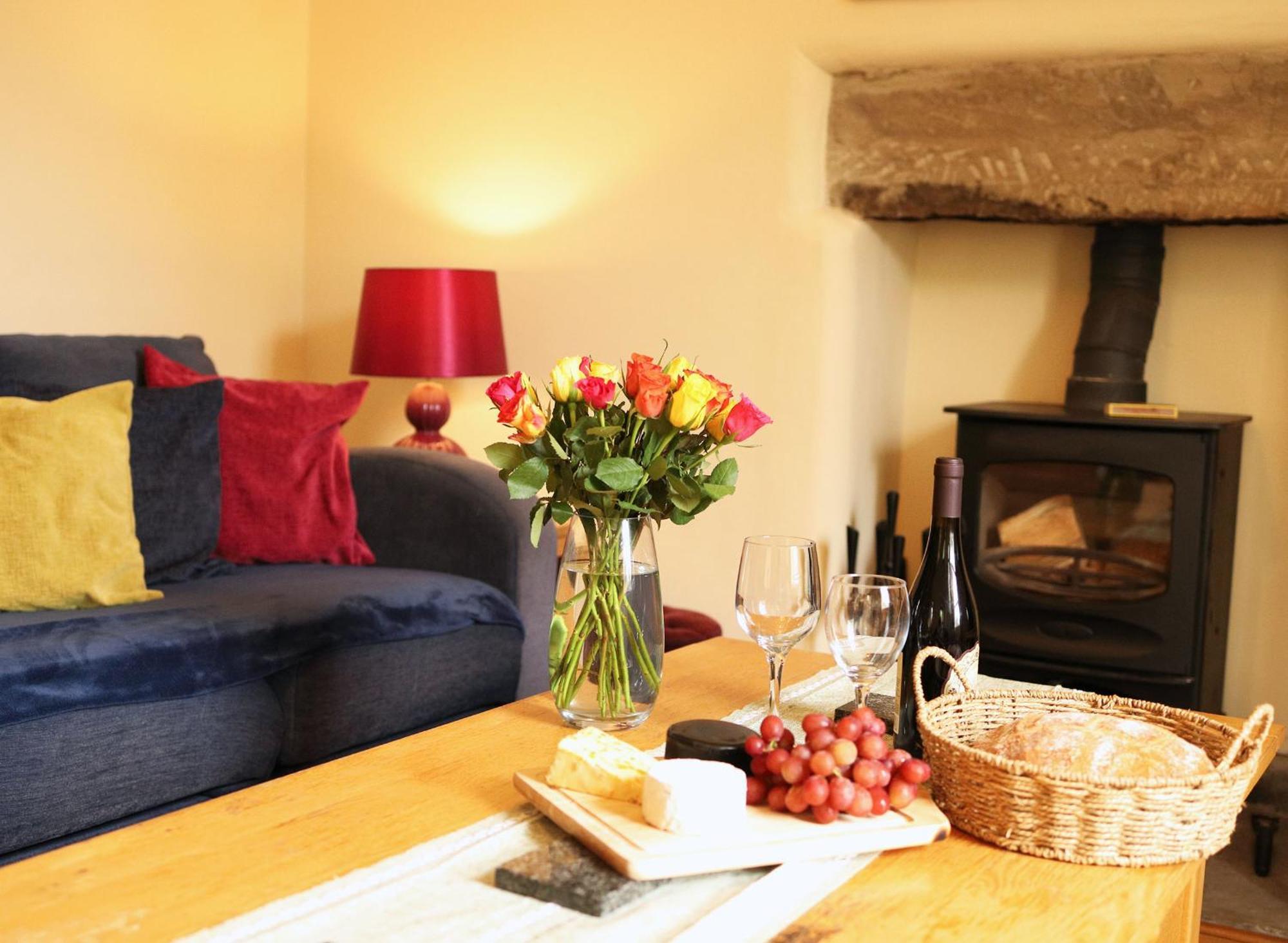 Holiday home Pet-friendly Logburner Horse Stable Views